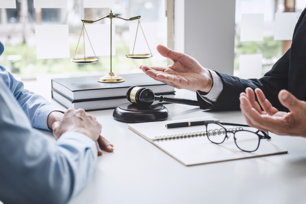 Analisis Hukum Terhadap Pelaksanaan Kontrak Bisnis di Indonesia ... Analisis Hukum Terhadap Pelaksanaan Kontrak Bisnis di Indonesia ...